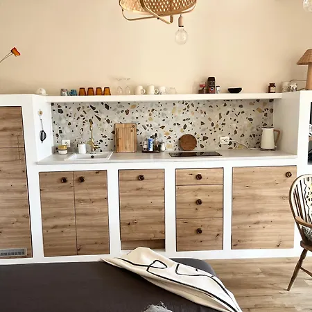 Veronika's House Apartment *