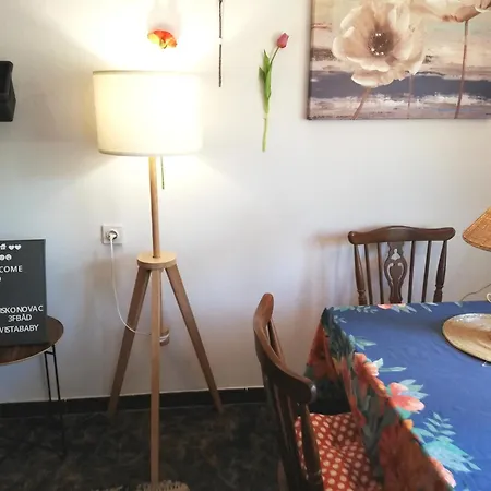 Veronika's House פולה