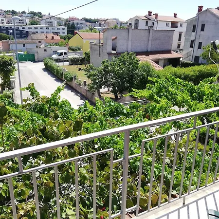 Veronika's House * Πούλα